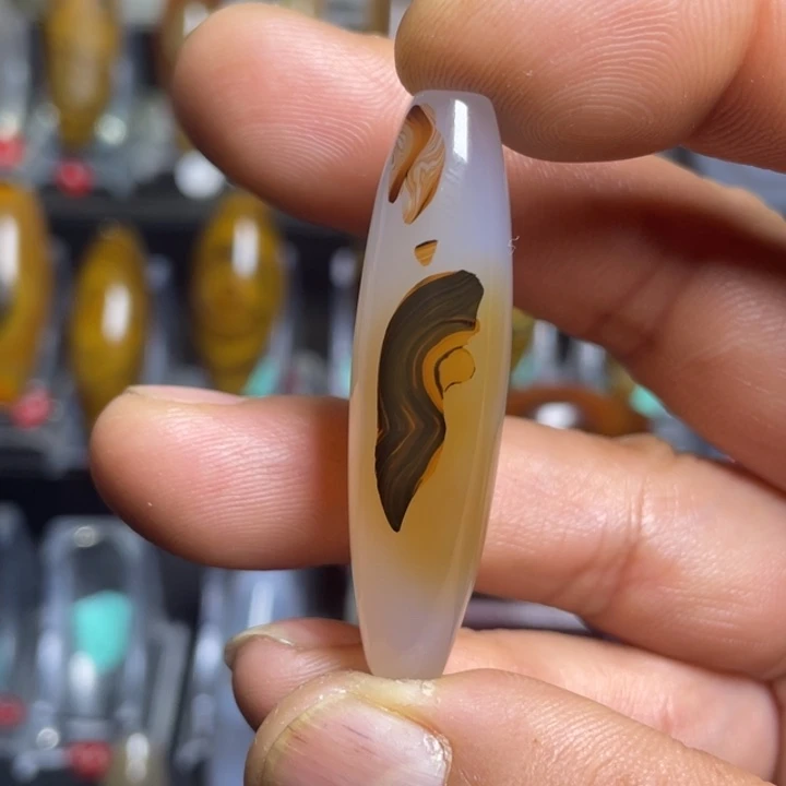 玛瑙/玉髓颈饰未镶嵌