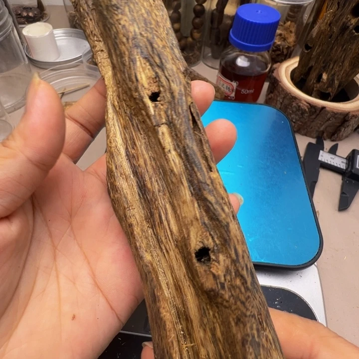 老料虫漏摆件85克