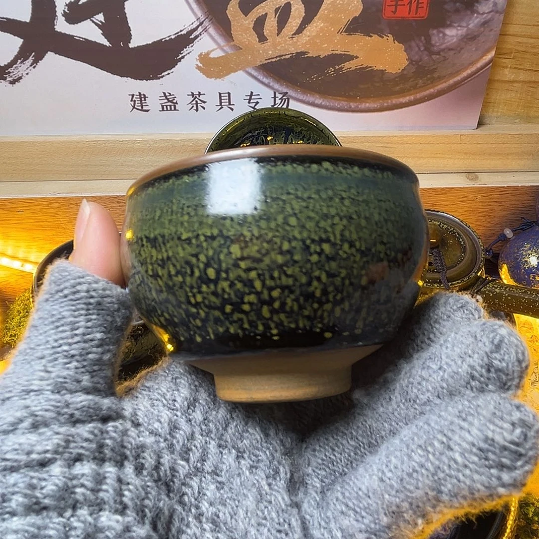 茶盏在这条街等的时间