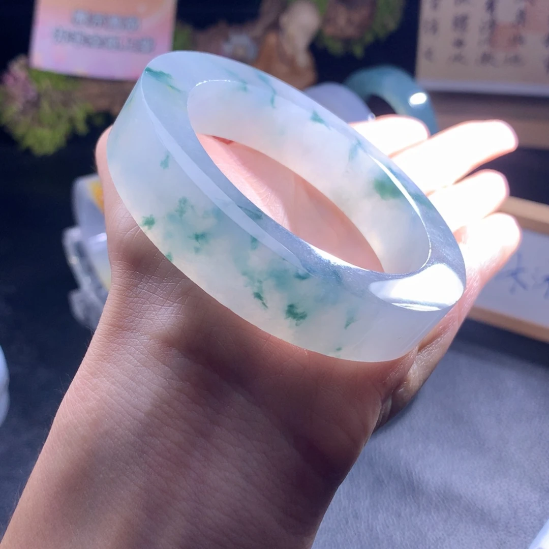 明***媚定制翡翠未镶嵌手镯