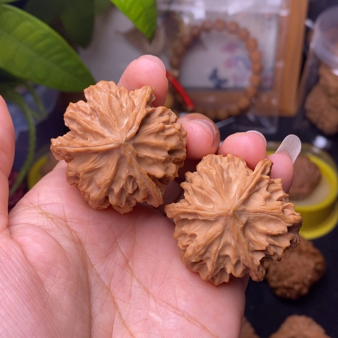 文玩核桃把件礼*39岐山正奔