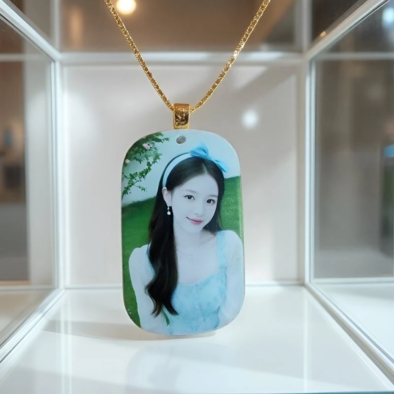 金丝玉创意个性双面彩雕个人照纪念照八大守护收藏品尺寸3*5cm