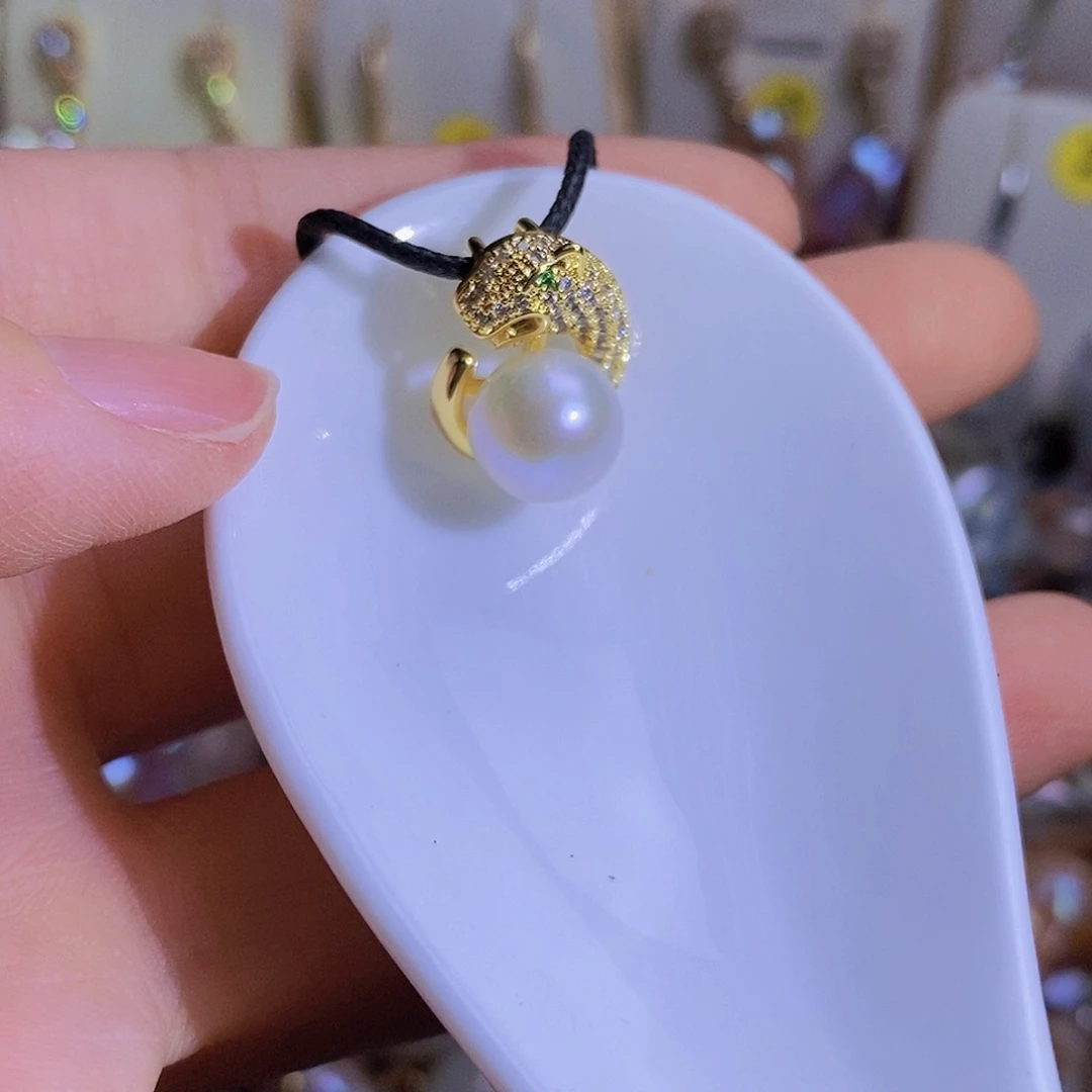 合金天然淡水珍珠（微瑕）淡水珍珠
