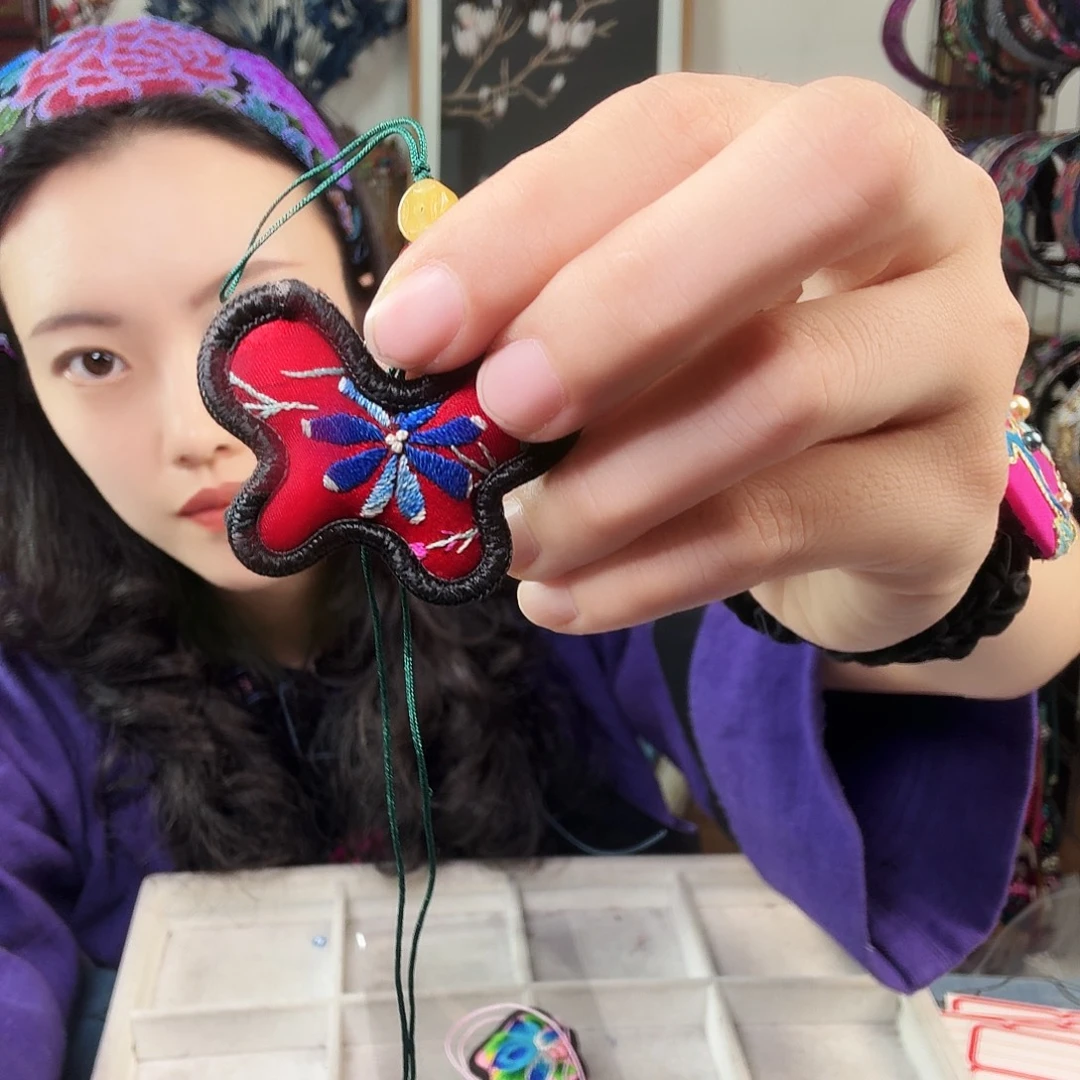 M***月织绣手工刺绣工艺
