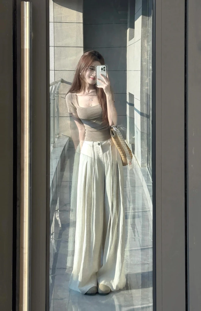 2025夏季新款韩系温柔风方领短袖上衣搭配休闲阔腿裤通勤两件套潮