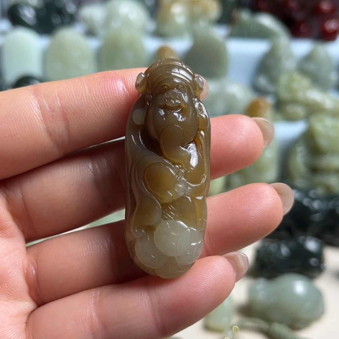 和田玉未镶嵌挂件