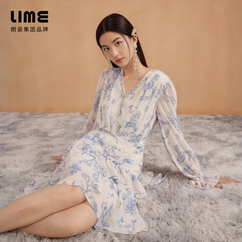 朗姿/莱茵【都市主场】秋季秀款印花气质连衣裙米白色LDGC8AWOP813