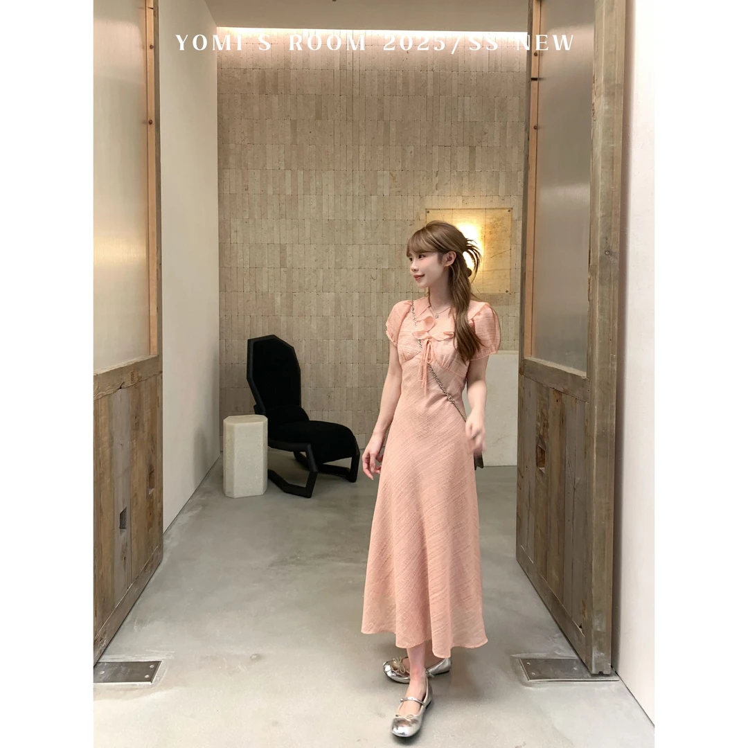 YOMI小个子【氧气美女】粉色V领设计感裙子夏季显瘦显白气质连衣裙