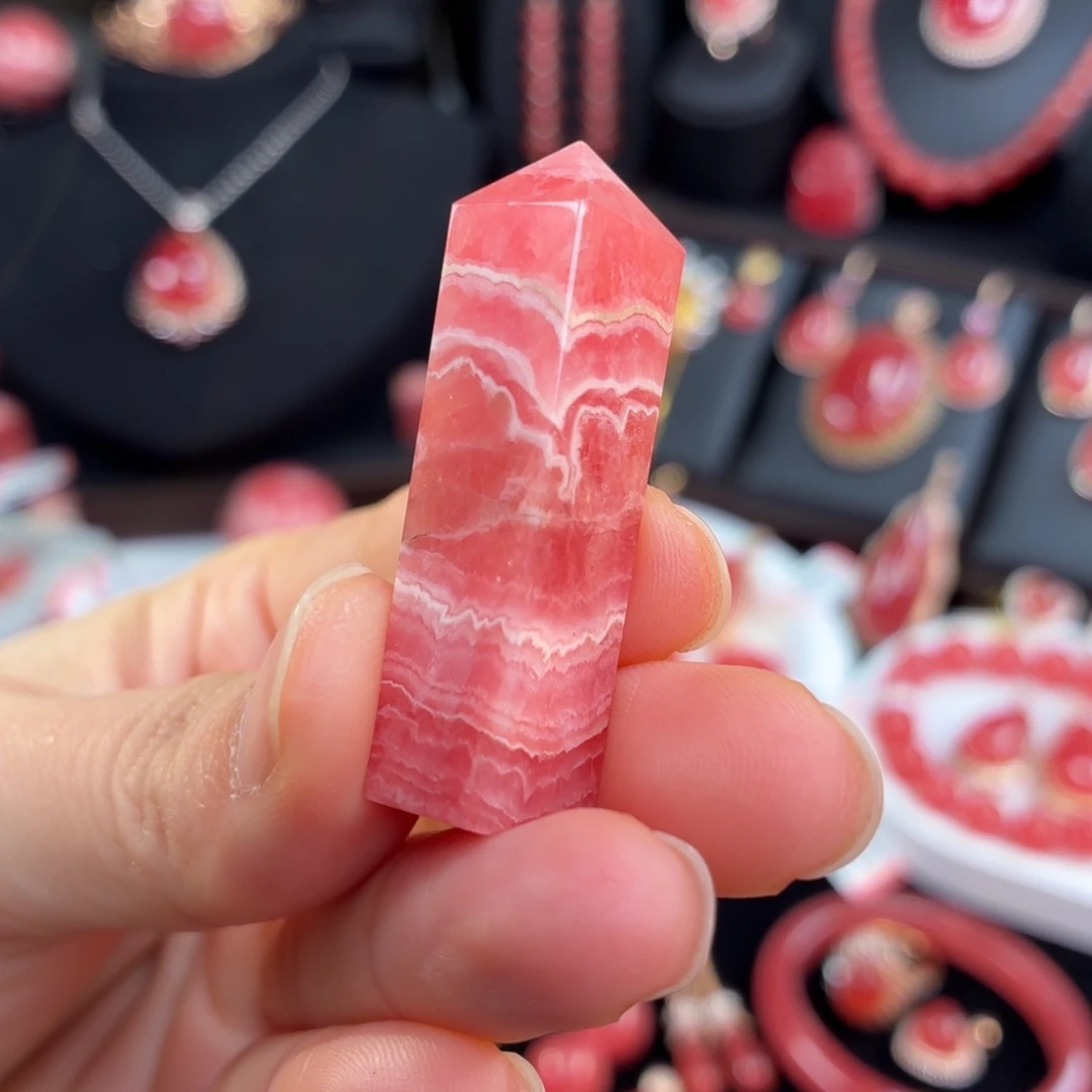 菱锰矿（红纹石）未镶嵌珠宝半成品红纹石三文鱼晶柱