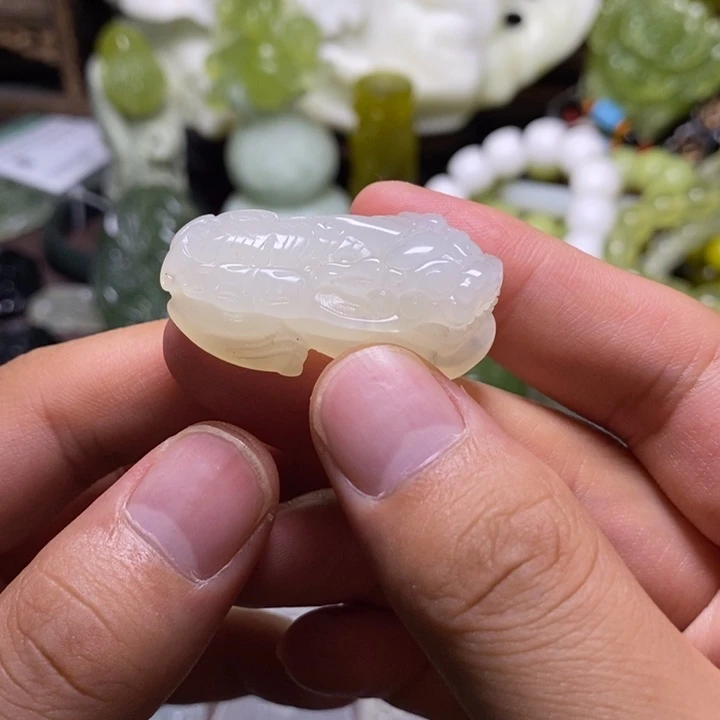 岫玉未镶嵌岫玉手串