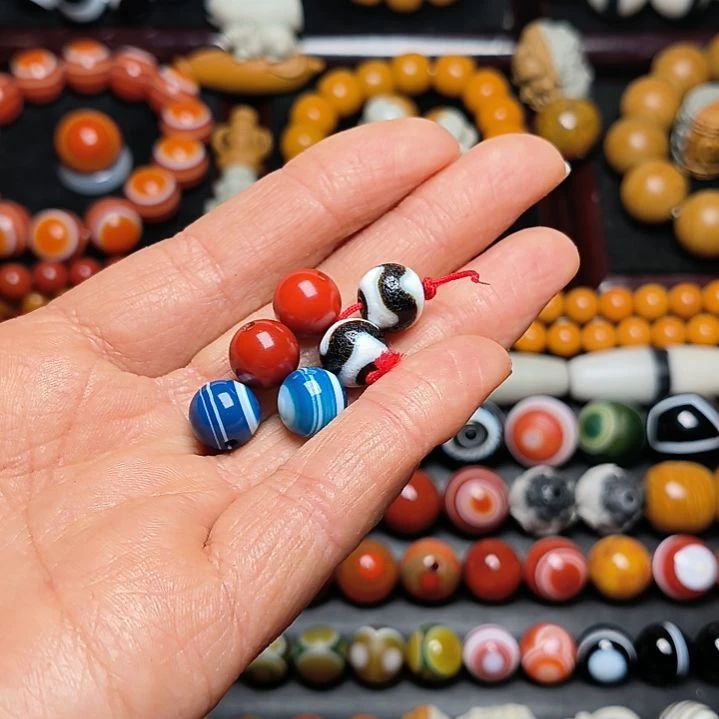 玛瑙/玉髓颈饰未镶嵌回*圆珠挂坠