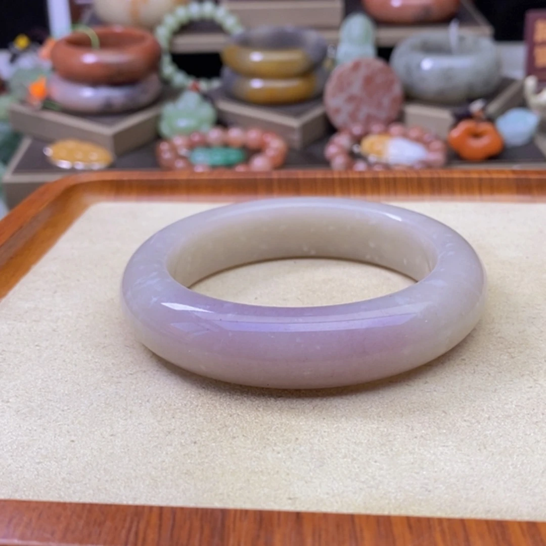 【闪购商品】未镶嵌手镯石英岩玉