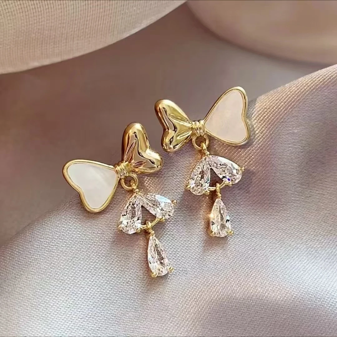 铜合金合成锆石耳饰 不规则锆石金色蝴蝶结耳环LY0245