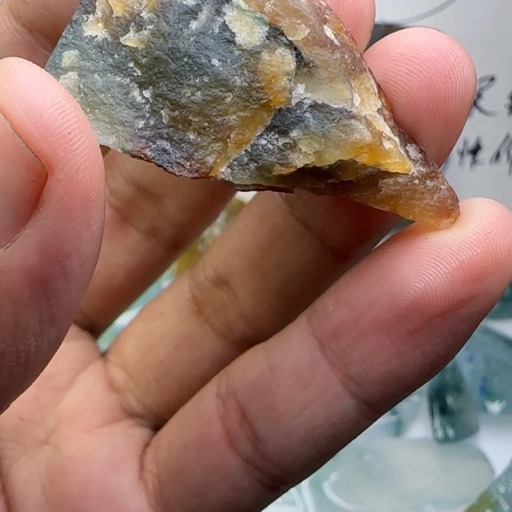 定制翡翠未镶嵌不包工