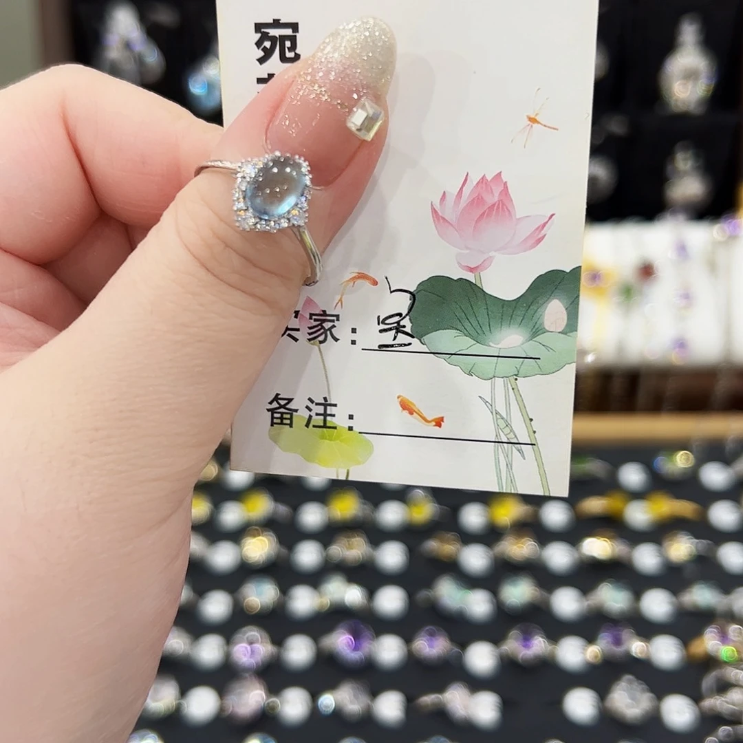 宝***の海蓝宝石戒圈银S925镶嵌戒指