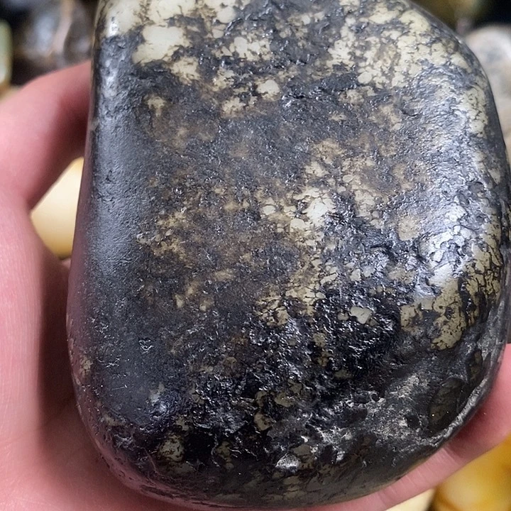 和田玉（糖玉）未镶嵌颈饰轻*