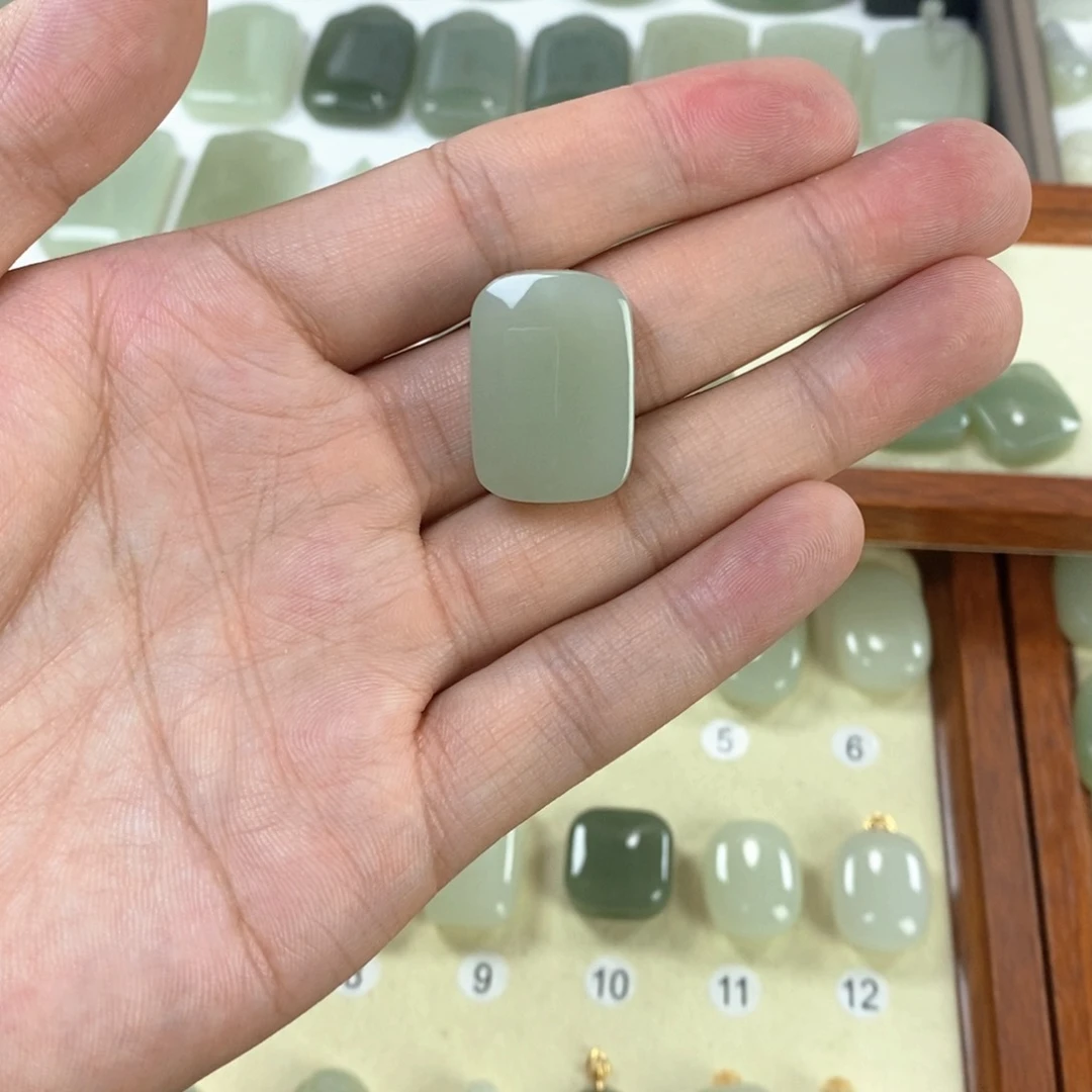 和田玉未镶嵌颈饰用****5