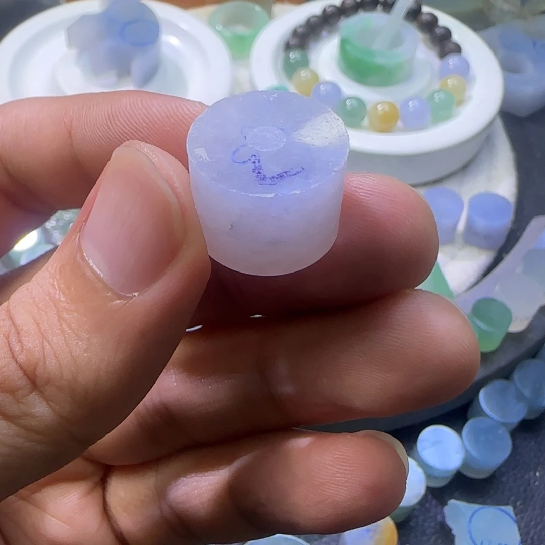 定制翡翠未镶嵌翡翠