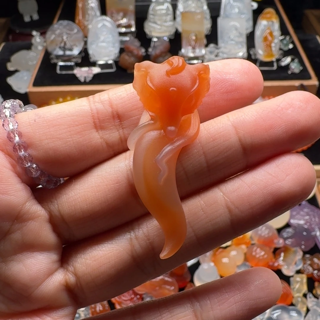 ****台玛瑙/玉髓未镶嵌颈饰