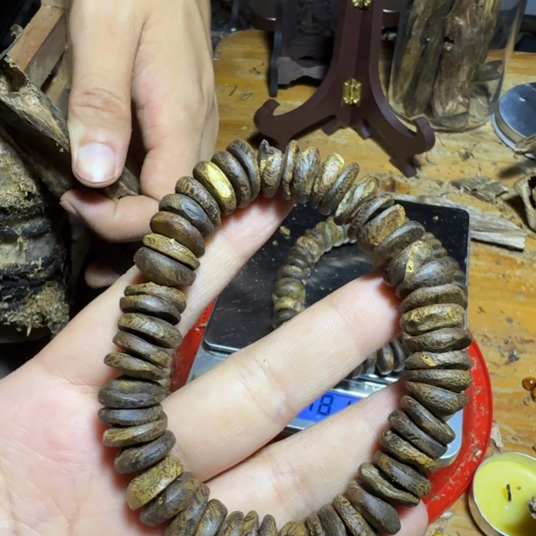 甜***蜜沉香树丁沉水块料