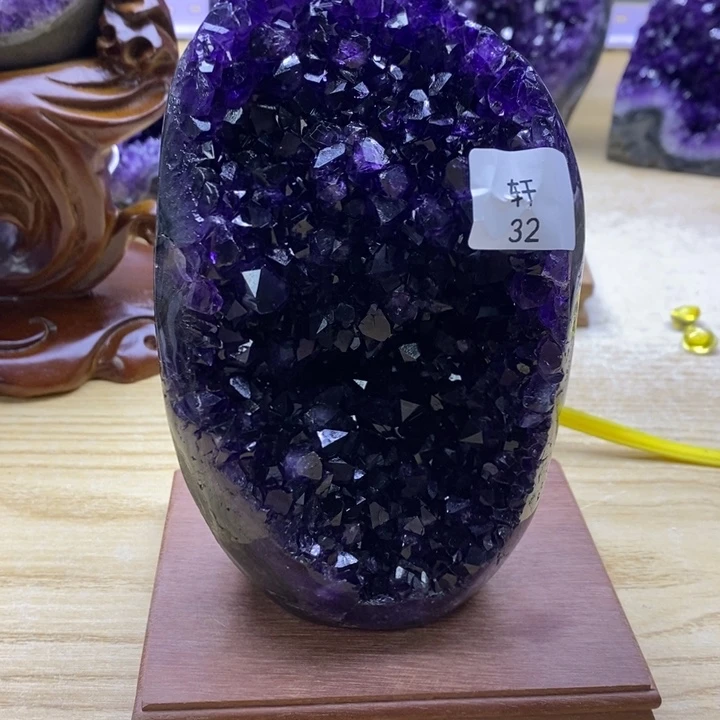 紫晶大型摆件（非配饰）未镶嵌夕**了
