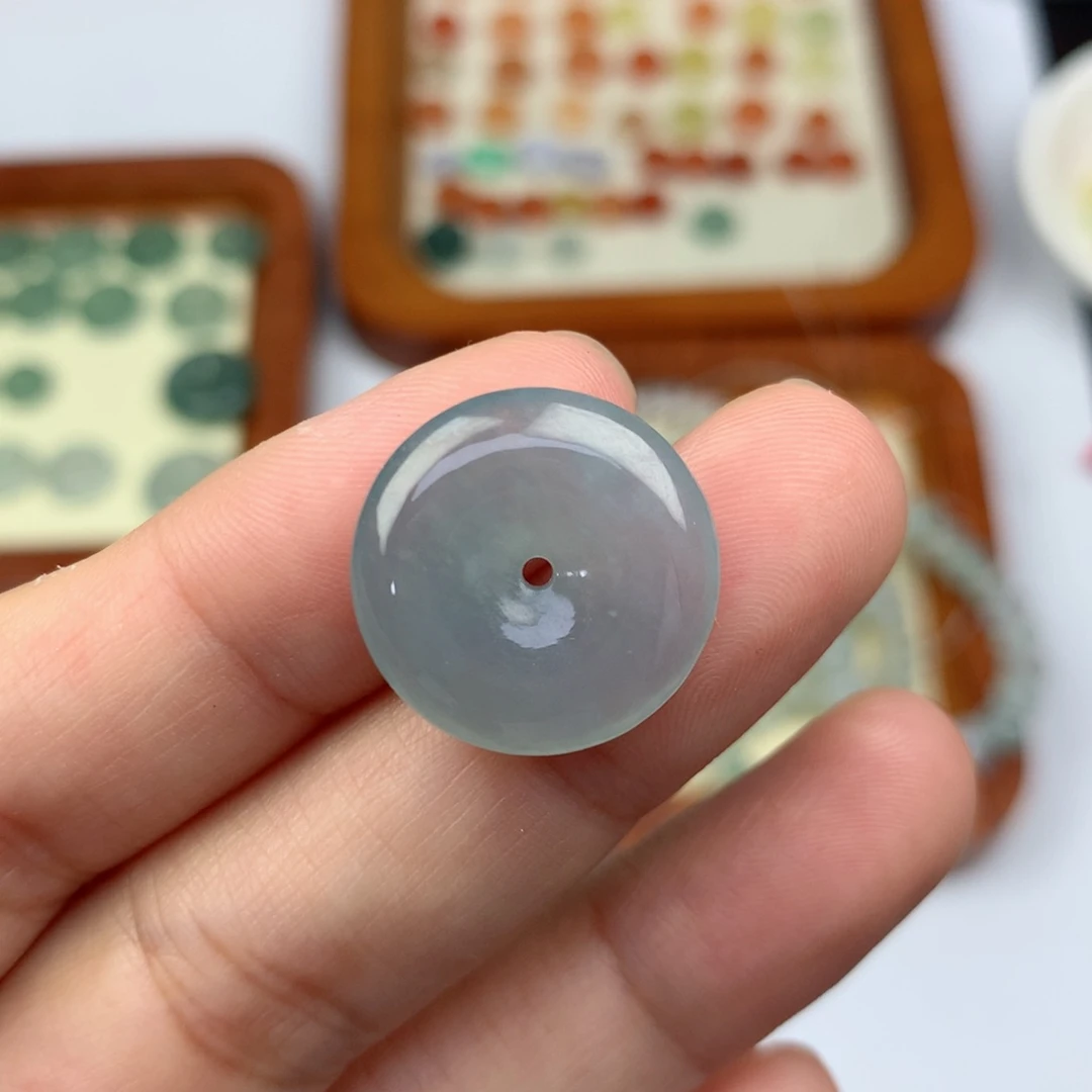 翡翠未镶嵌项链平安扣