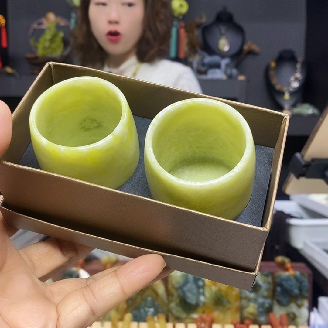 未镶嵌岫玉挂件吊坠