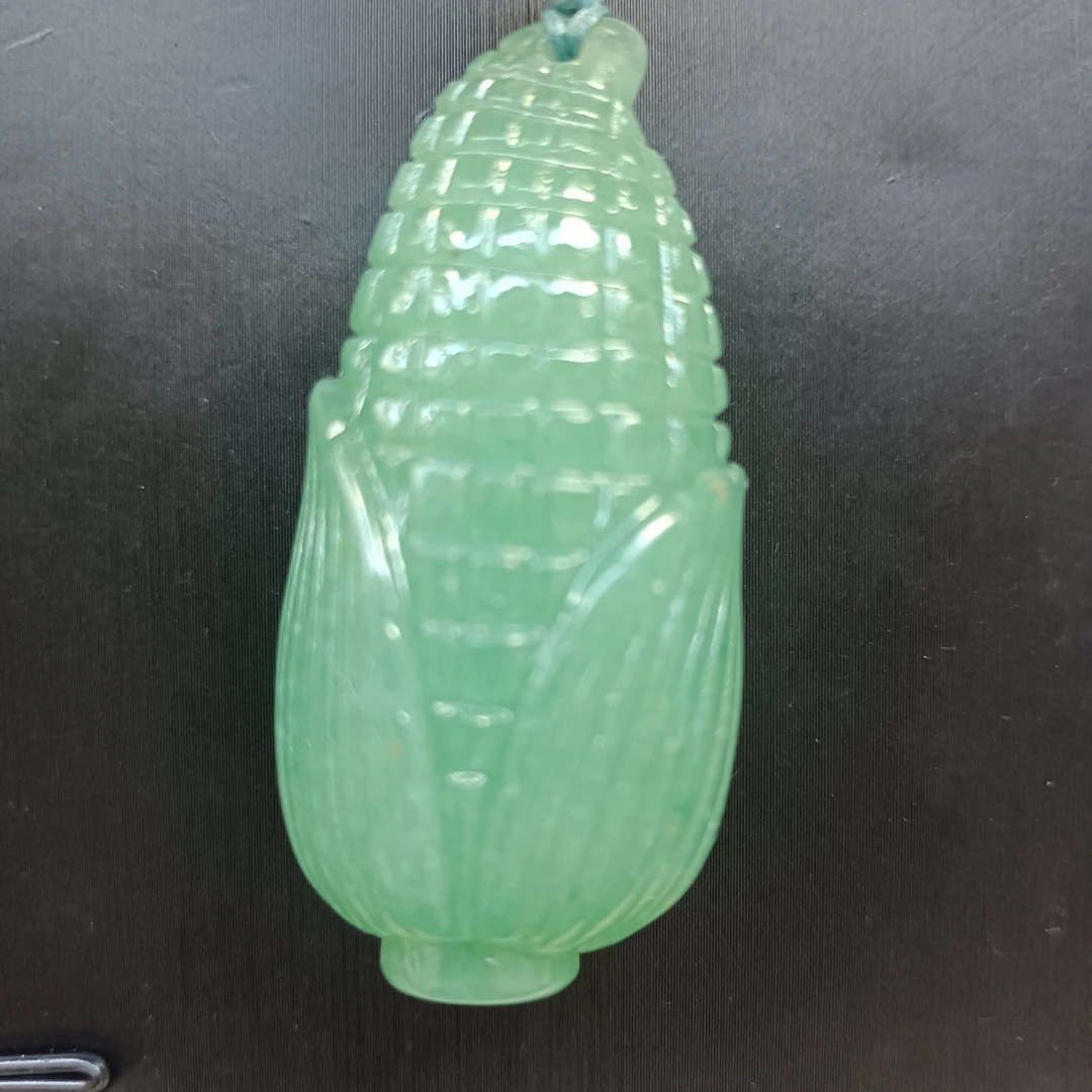 天然东陵玉玉米吊坠时尚气质百搭款