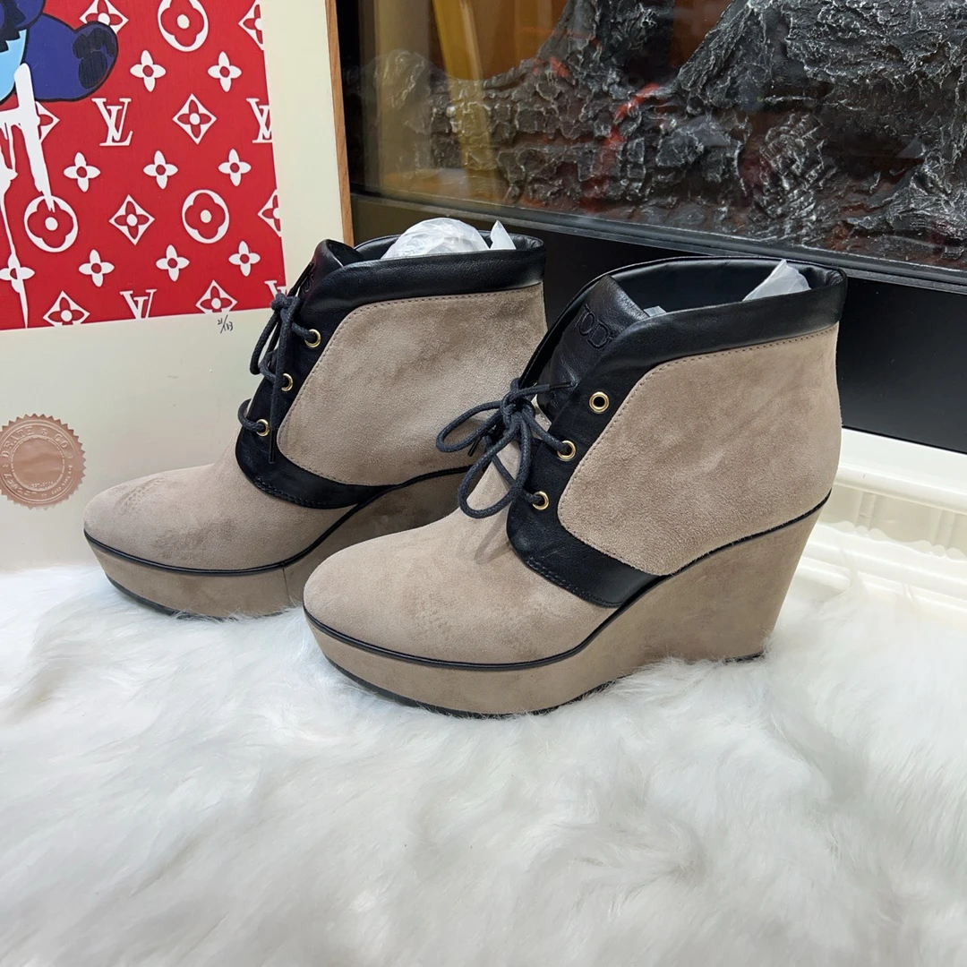 95新 TOD’S/托德斯 托德斯35.5码 cj3503