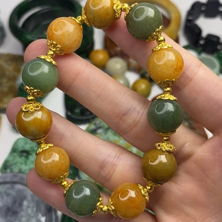 颈饰未镶嵌翡翠吊坠