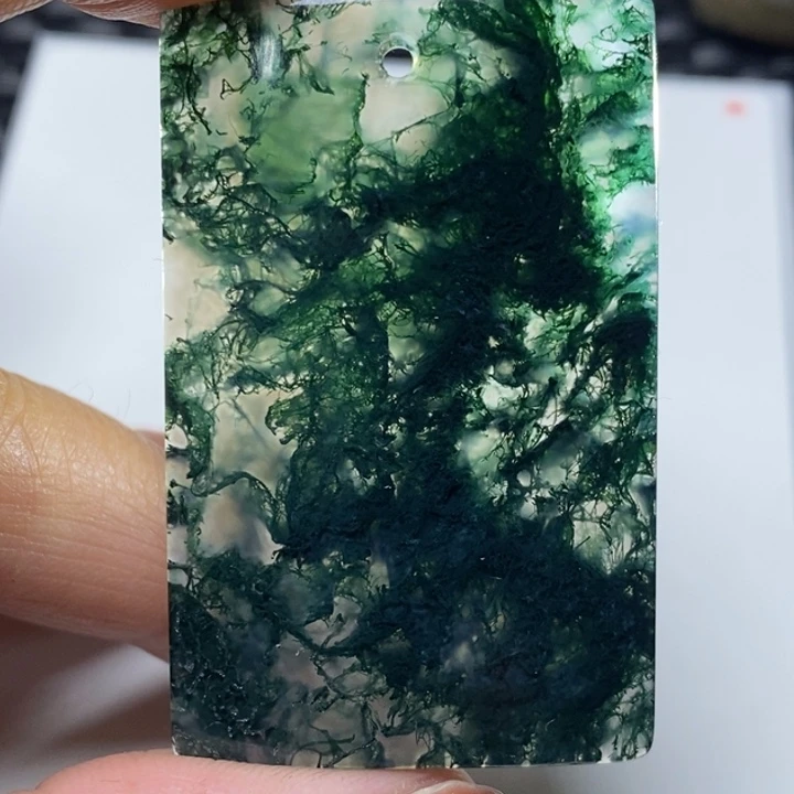 玛瑙/玉髓颈饰未镶嵌吾****勇