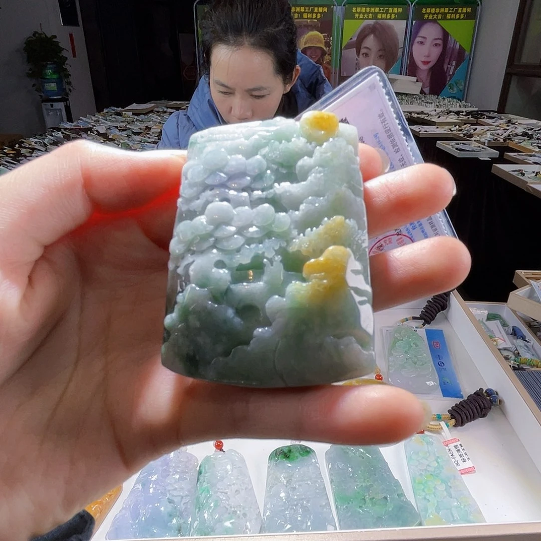 颈饰未镶嵌翡翠翡翠