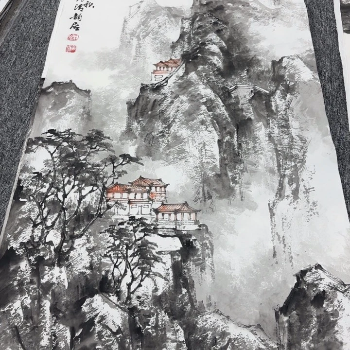 用***3国画绘画作品多次参加全国