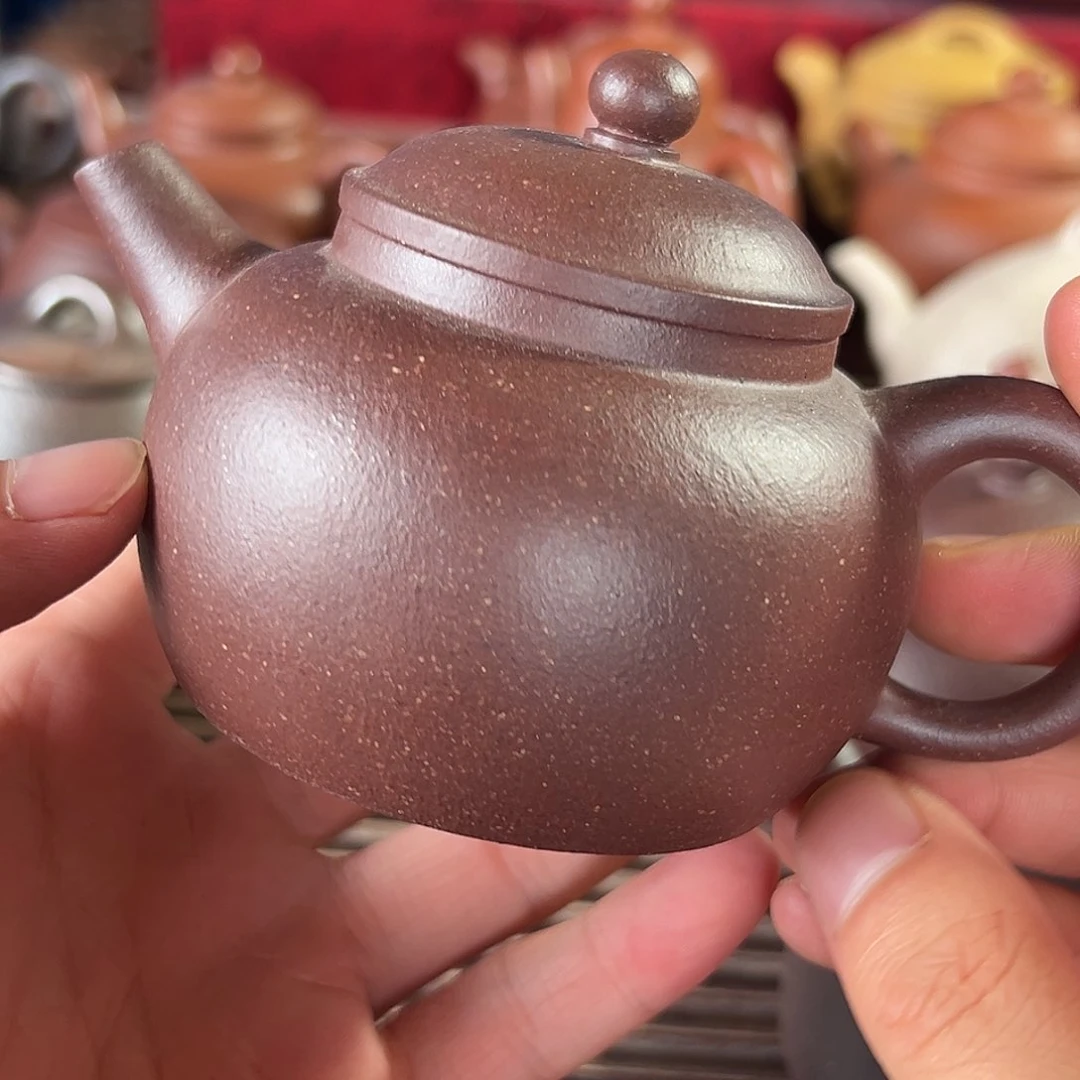 茶壶紫砂紫砂的味道很