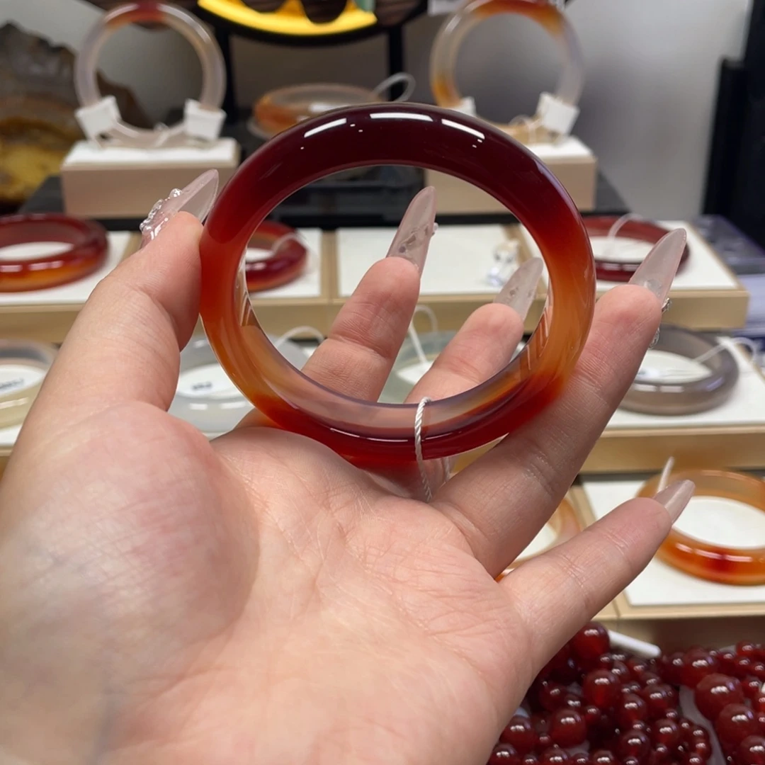 玛瑙/玉髓未镶嵌手镯