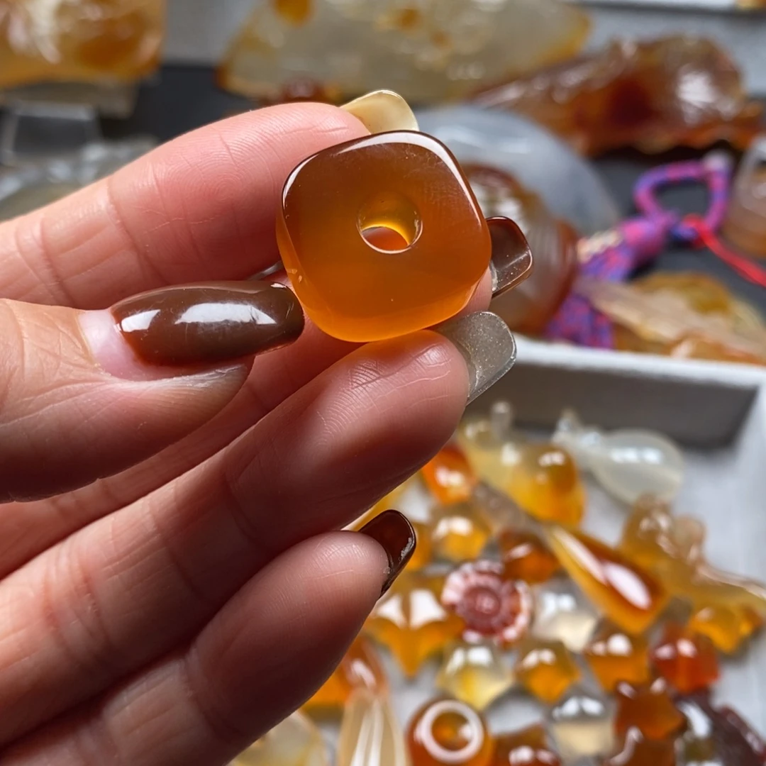 玛瑙/玉髓未镶嵌颈饰