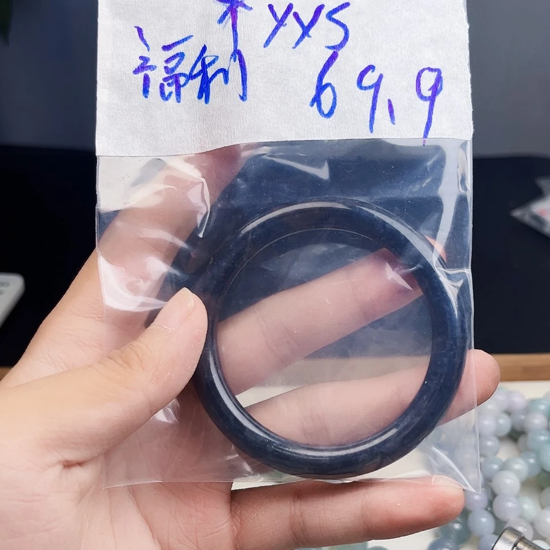 翡翠手镯未镶嵌天然缅甸a货翡翠，一物一证支持全国复检。