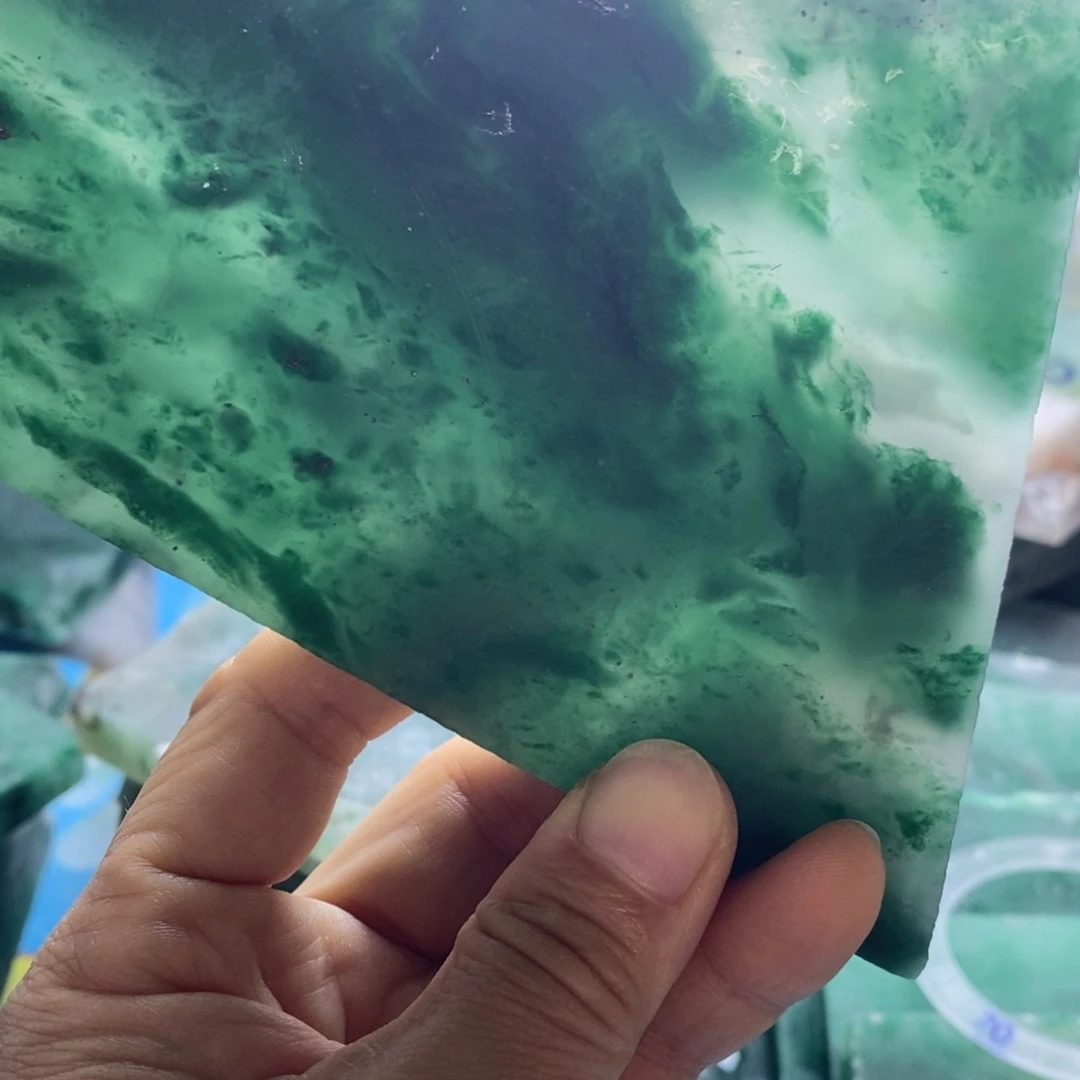 红***桃定制石英质玉（非洲翠）天然非州翠手镯