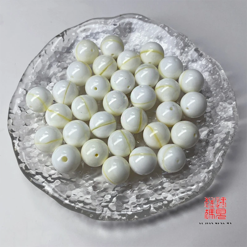 白色金腰带海珠（单个随机发）A1111