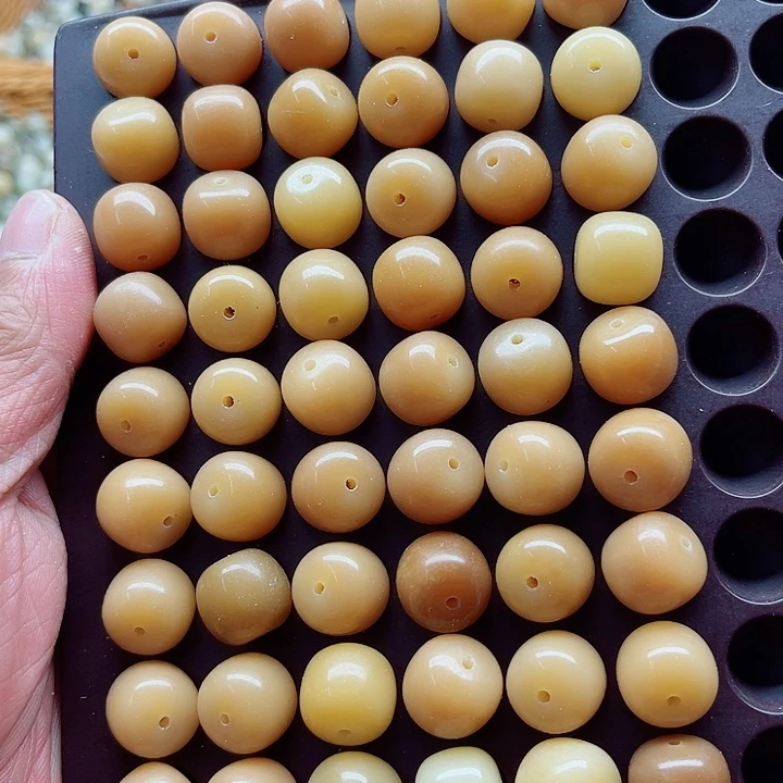白玉菩提手串瑕疵14-13风化桶珠60颗