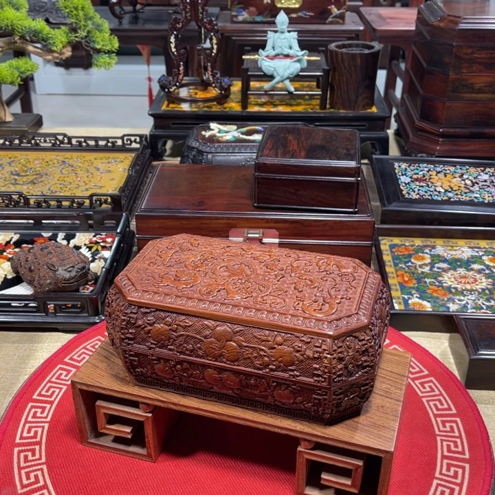 紫檀木类成套家具