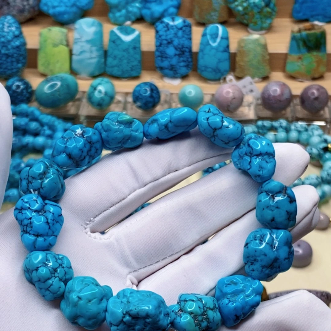 绿松石未镶嵌珠宝奇石