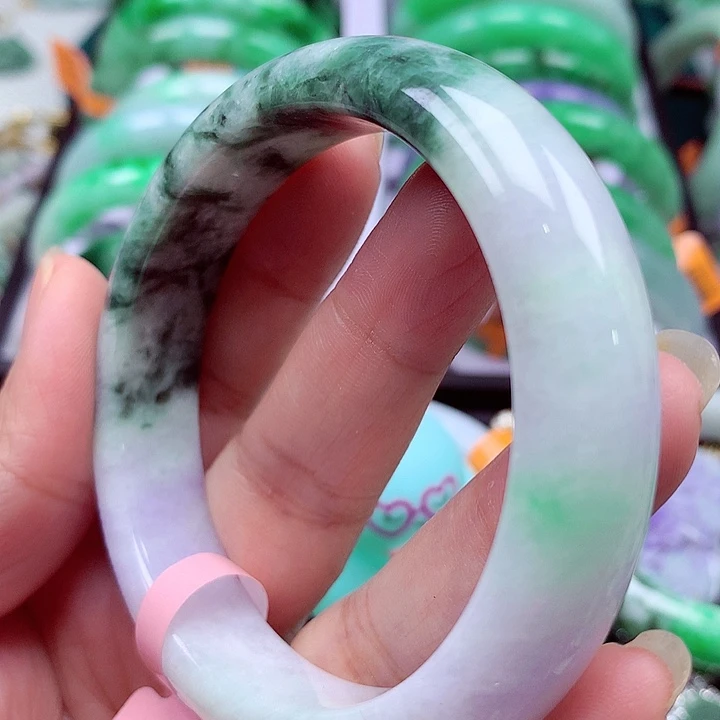 翡翠未镶嵌手镯翡翠