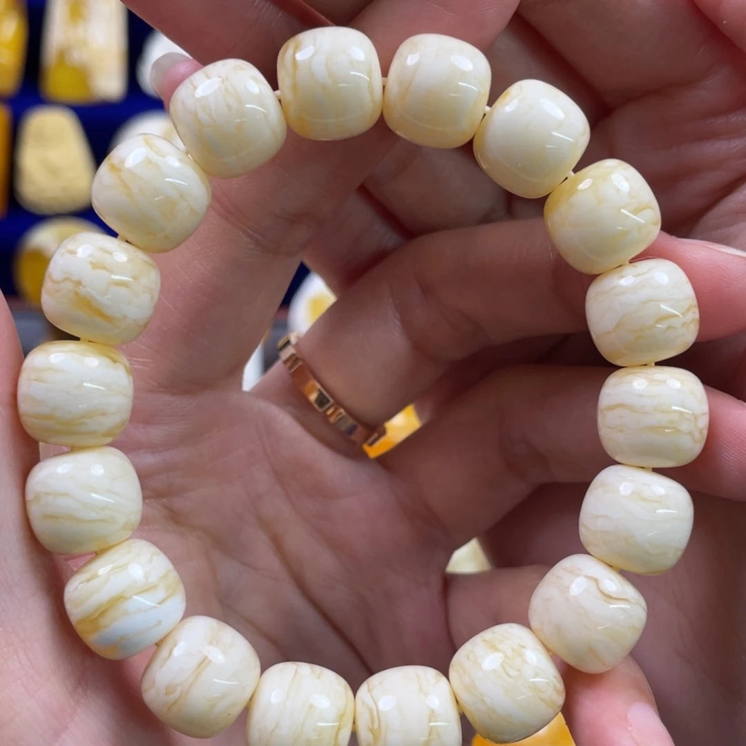 琥珀未镶嵌裸石琥珀蜜蜡