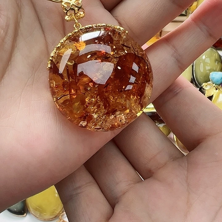 琥珀未镶嵌珠宝奇石