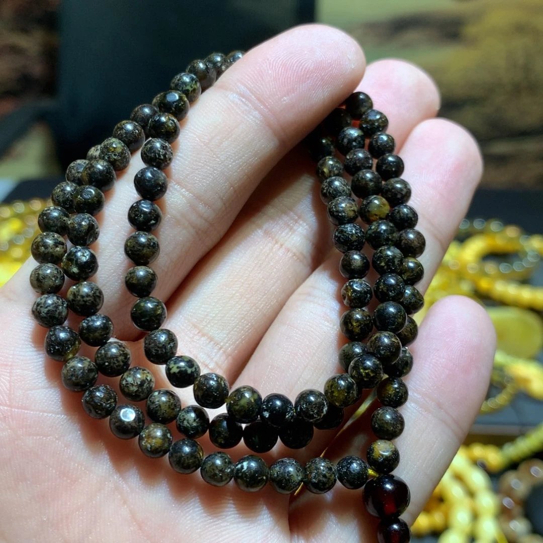 未镶嵌琥珀珠宝奇石