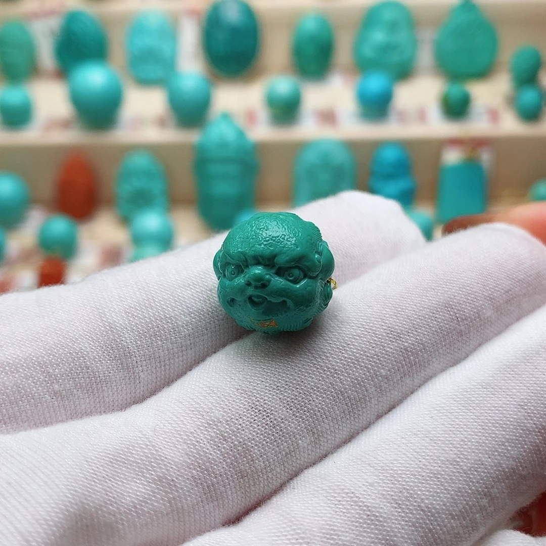 绿松石配饰未镶嵌