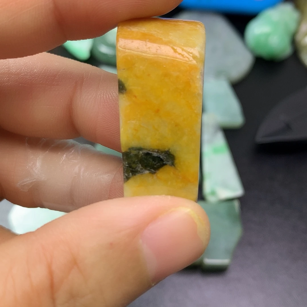 冰***原翡翠未镶嵌颈饰翡翠首饰和翡翠首饰