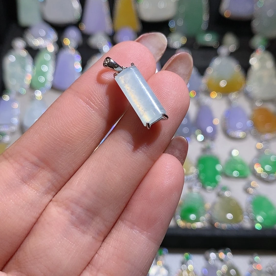 翡翠银S925镶嵌颈饰天然翡翠