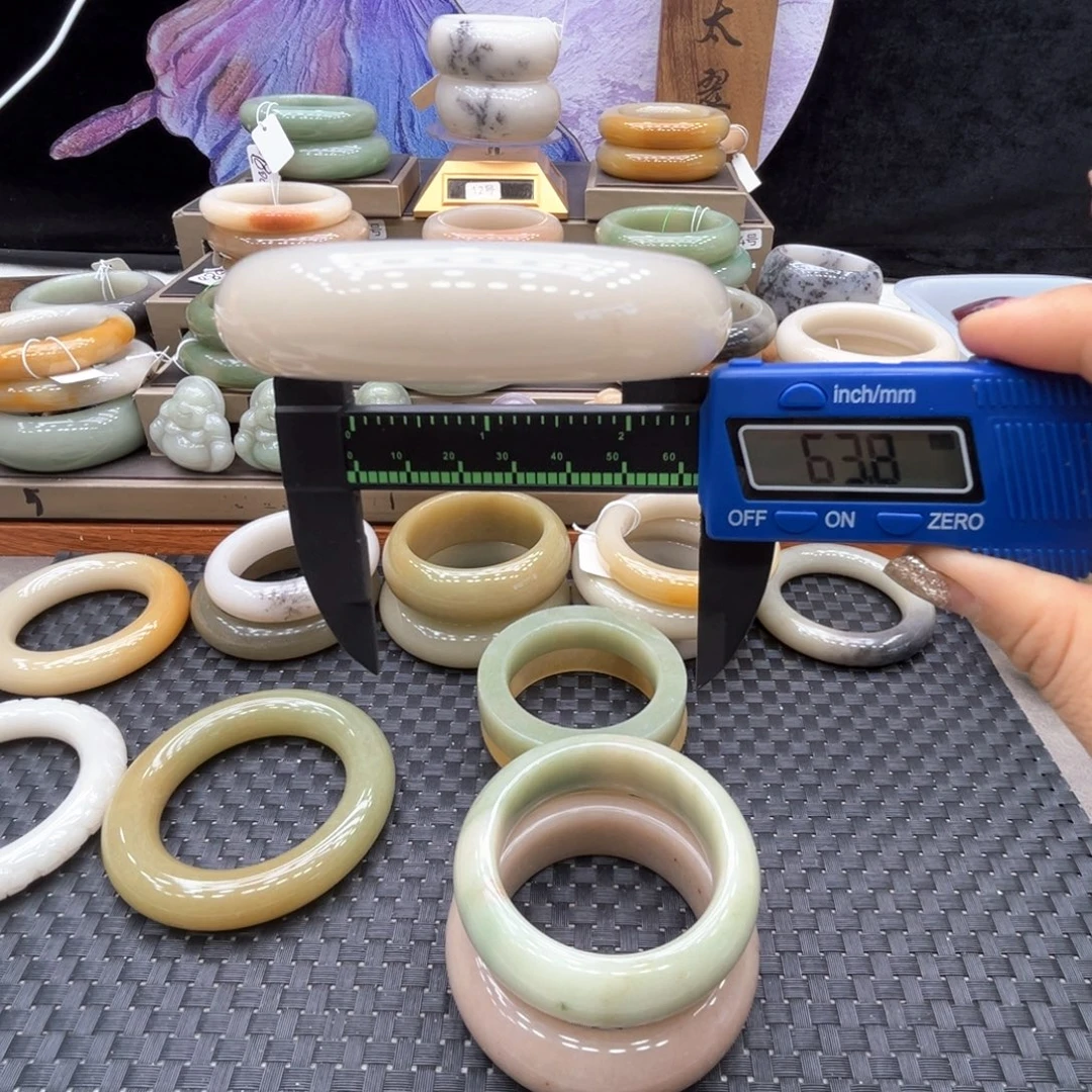 石英质玉合金手镯